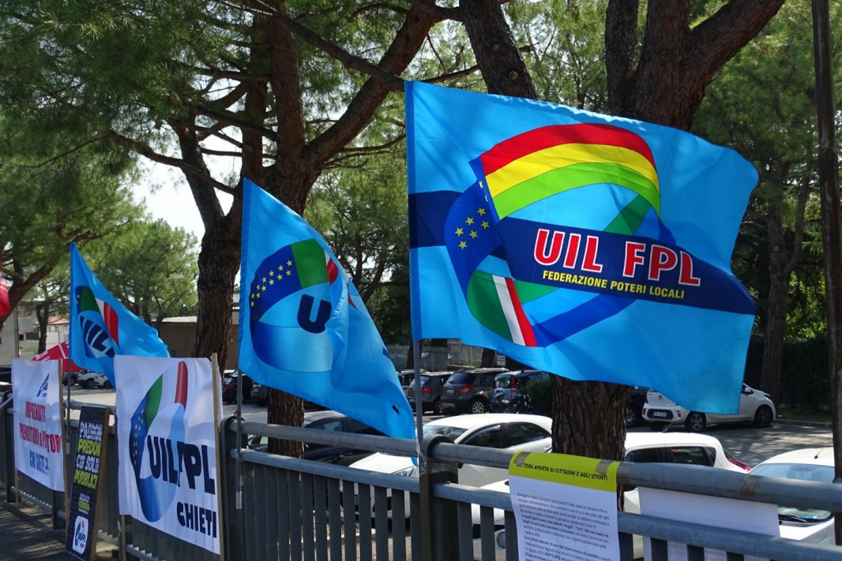 Manifestazione UilFpl Chieti